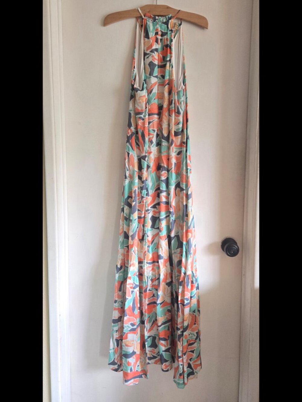 Tropical Maxi Dress - Picture 2 of 3